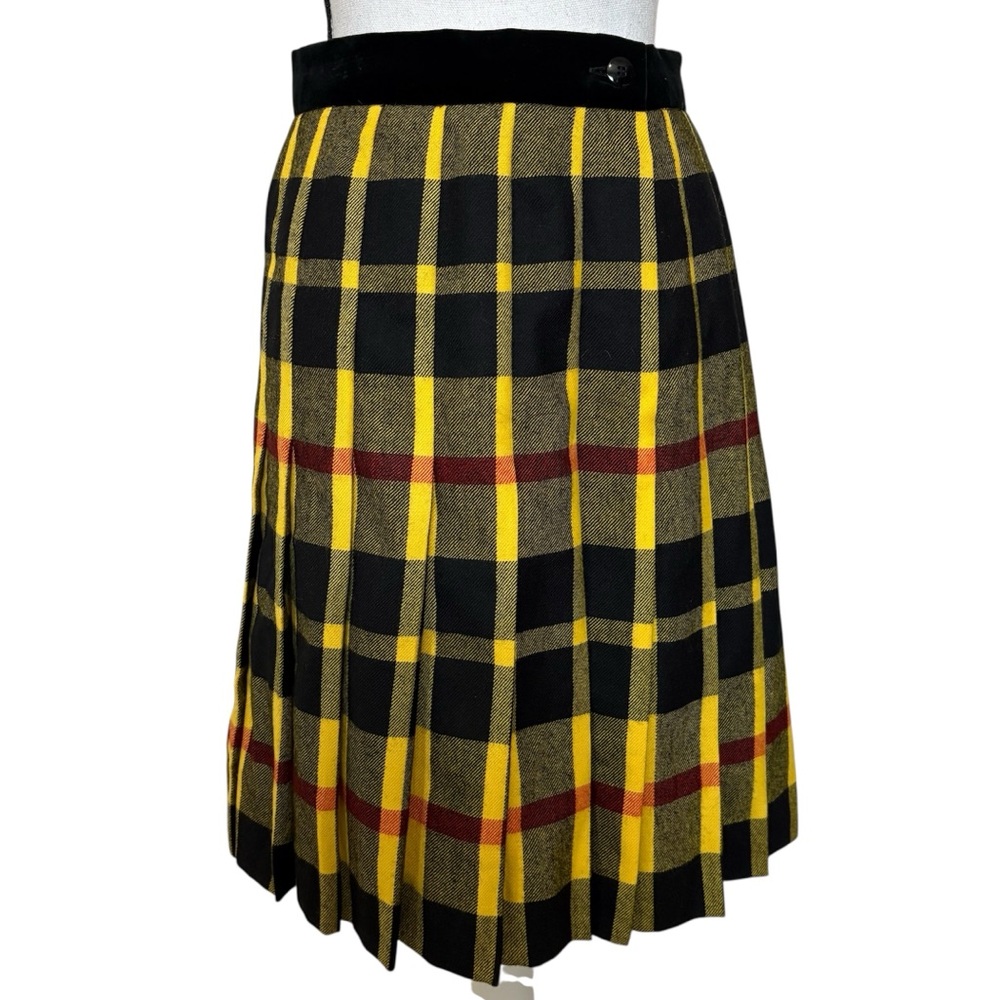 Escada Vintage Wool Yellow Plaid Pleated Schoolgirl Mini Skirt Womens Size 40 - Picture 8 of 8